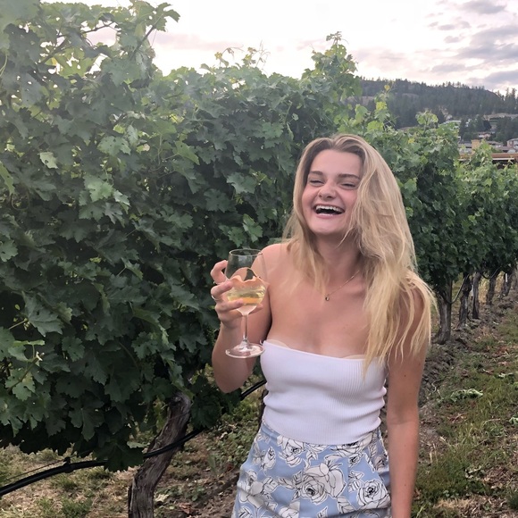 Meet your Posher, Robin - Picture 1 of 1